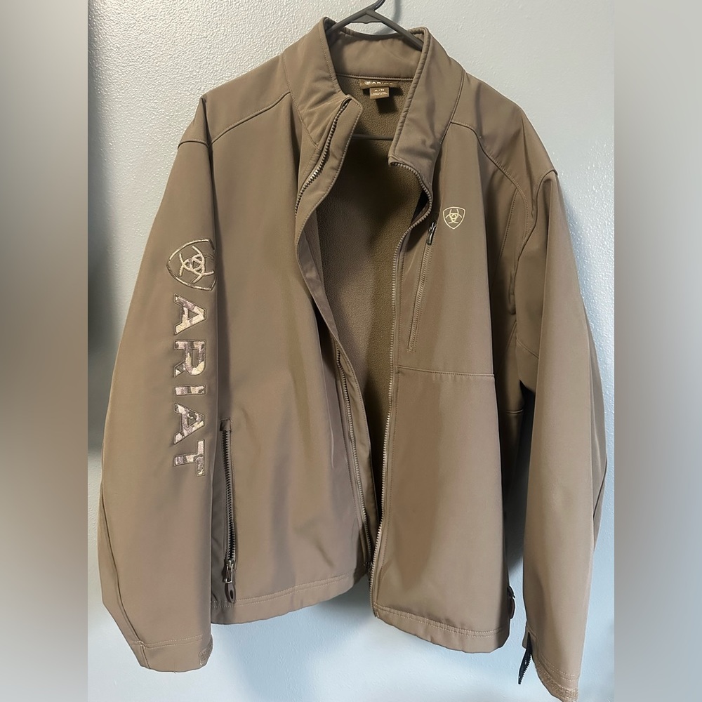 Ariat jacket for Men size XL brown